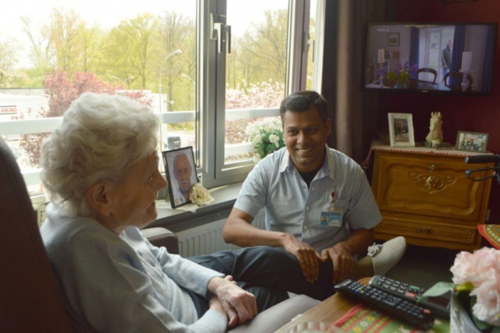 Indiase verpleegkundige in Vlaams woonzorgcentrum